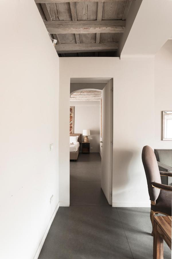 Charming Penthouse In Piazza Venezia With Terrace Apartment โรม ภายนอก รูปภาพ